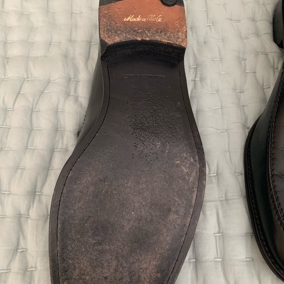 Shoes - Picture 5 of 5